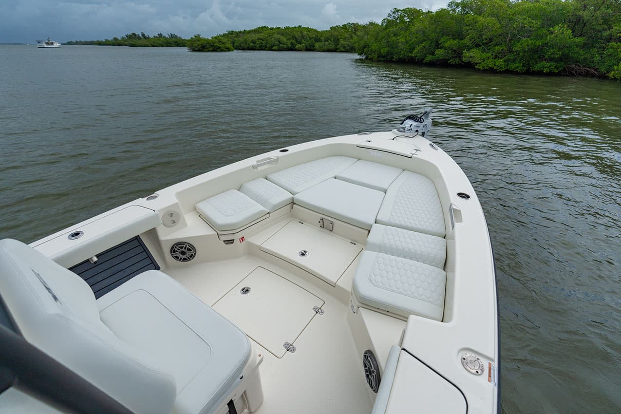 Bow Area of Pathfinder 2600 TRS.